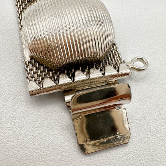 1950s Hobe Bracelet | 3d Mesh Silver Tone Panel Link Etched Texture Signed MCM - Picture 9 of 13